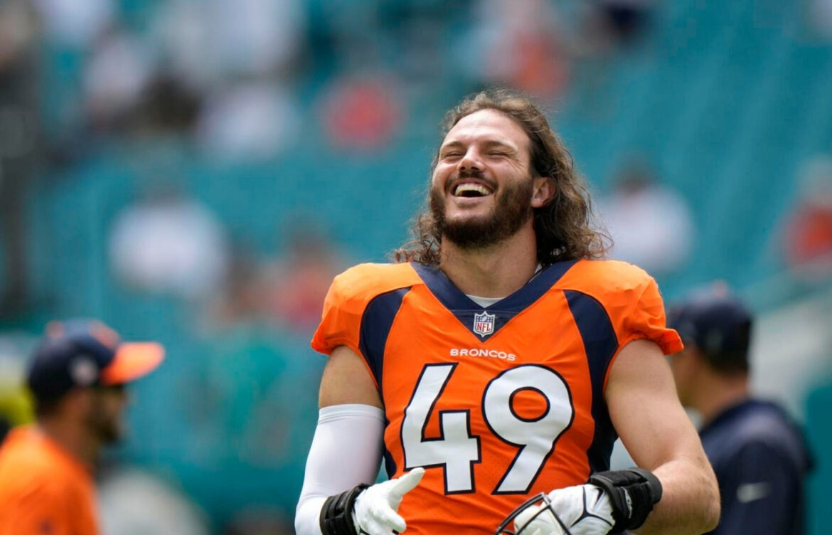 Alex Singleton: The Rising Star Making Waves in the NFL