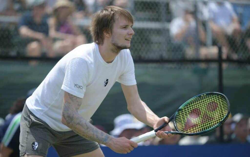 The Journey of Alexander Bublik: A Rising Tennis Star