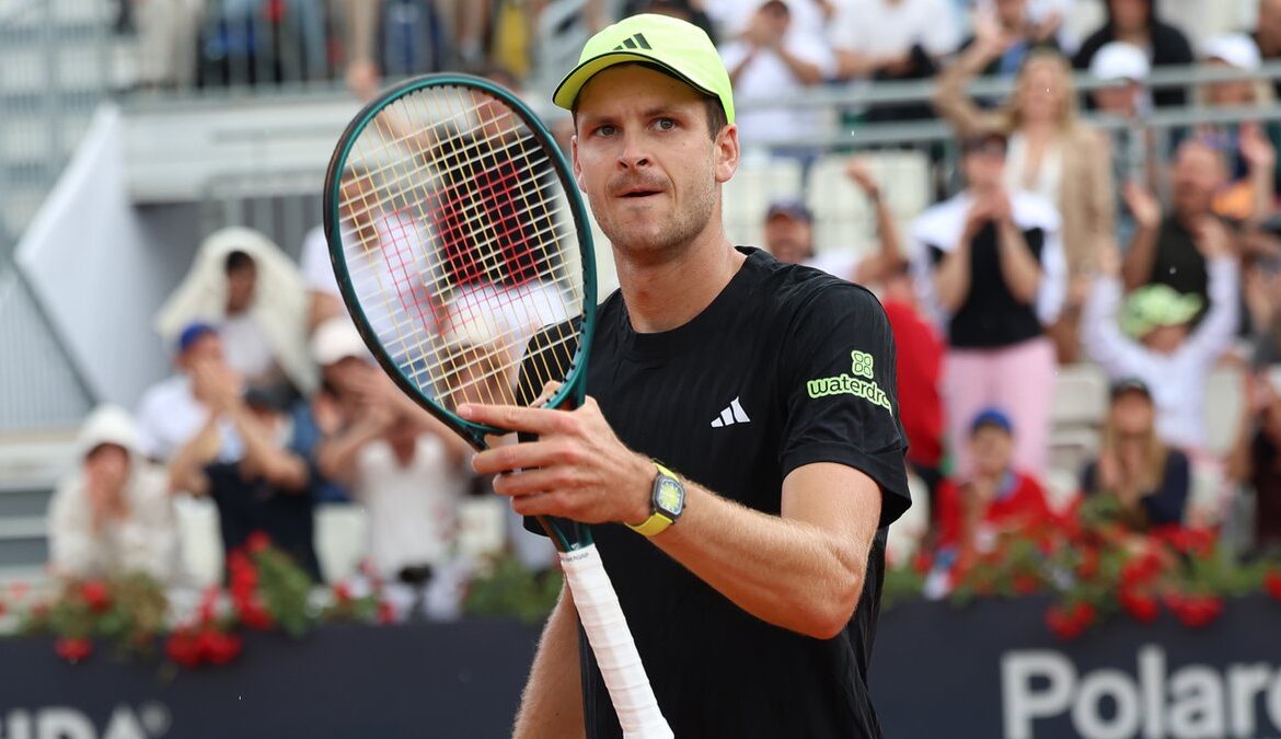 Hubert Hurkacz: A Force in Professional Tennis