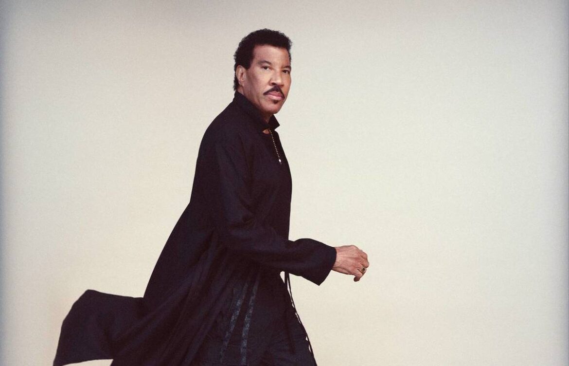 Everything You Need to Know About Lionel Richie’s 2023 Tour