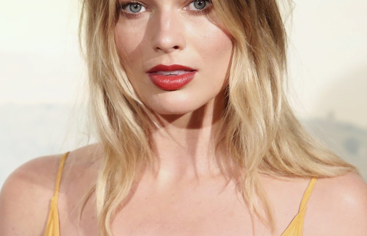 The Rise and Impact of Margot Robbie in Hollywood