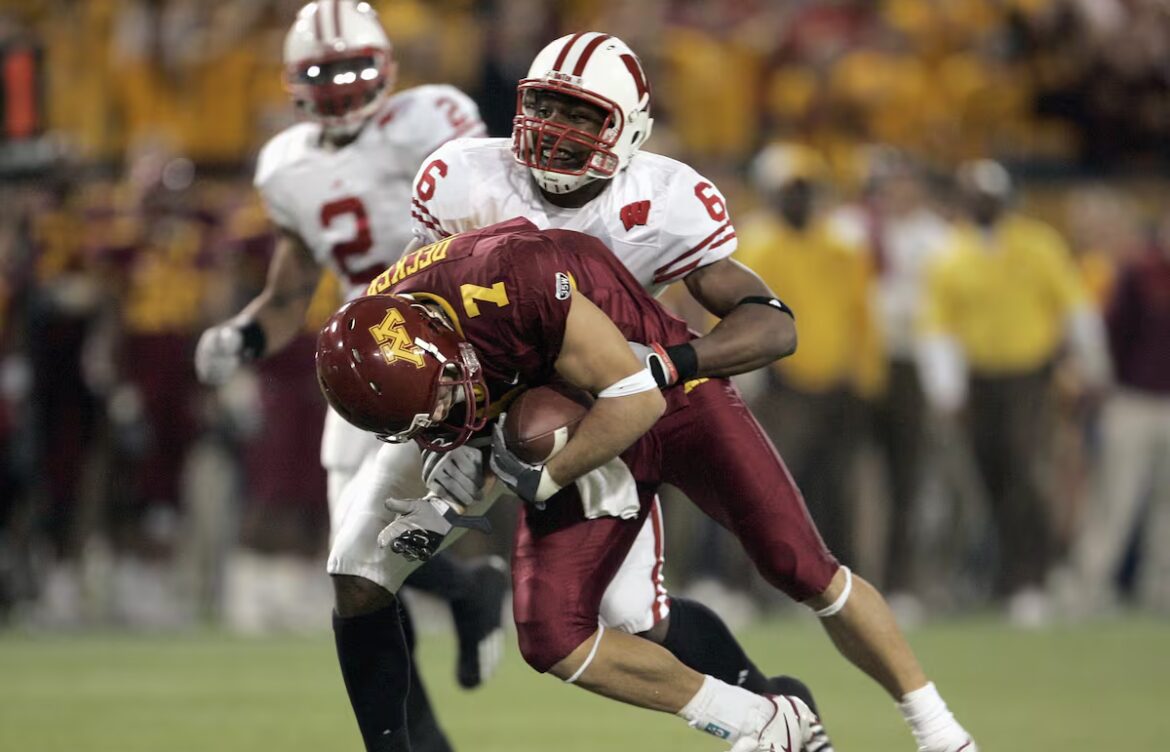 The Minnesota vs Wisconsin Rivalry: A Deep Dive