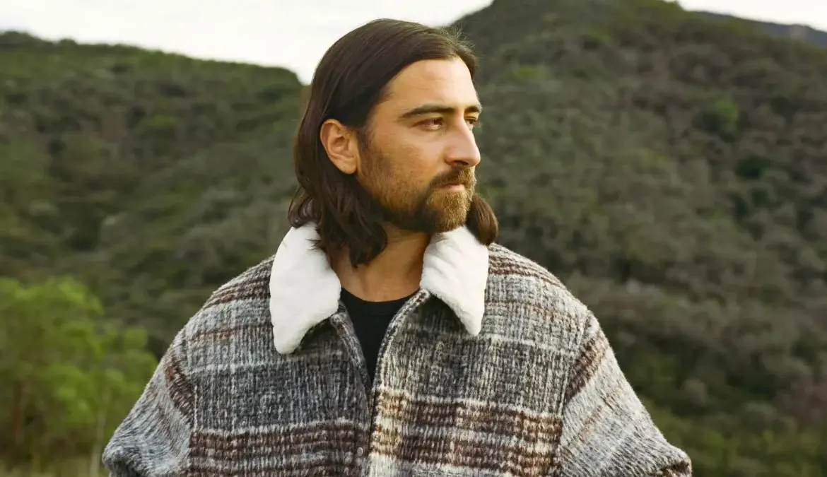The Rise of Noah Kahan: A New Voice in Indie Folk