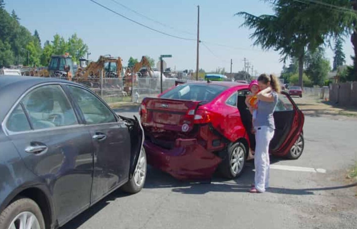 Understanding the Role of Auto Accident Lawyers