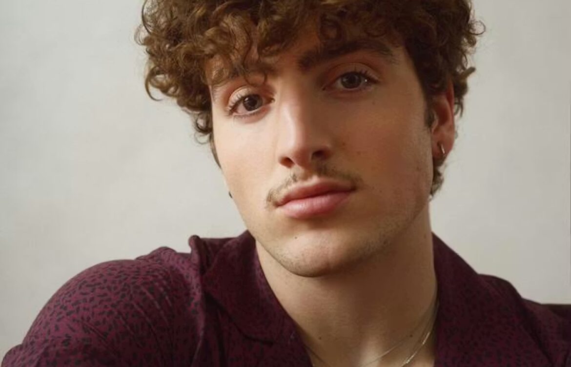Benson Boone: The Rising Star in the Music Industry