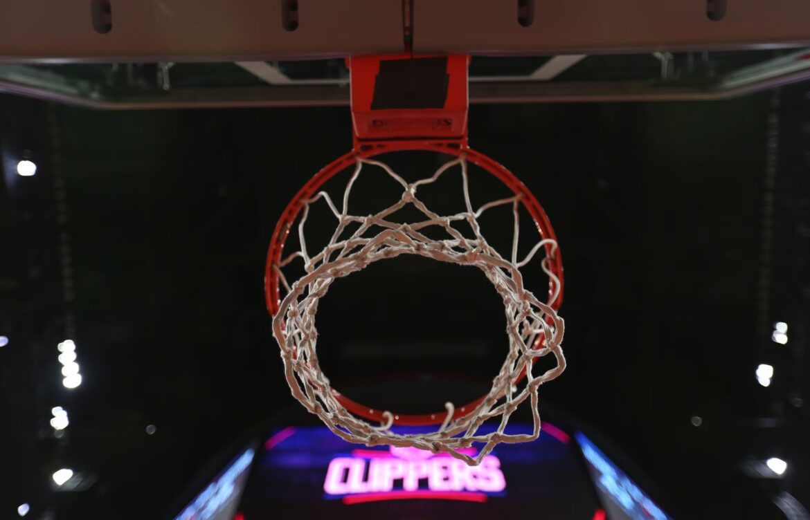 Clippers vs Rockets: A Look at the NBA Rivalry