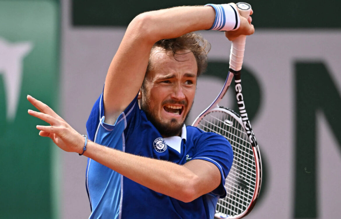 Daniil Medvedev: A Force in Professional Tennis