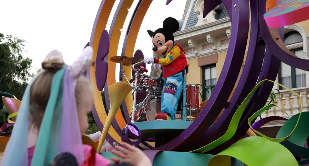 Understanding the Disneyland Measles Outbreak: Impacts and Response