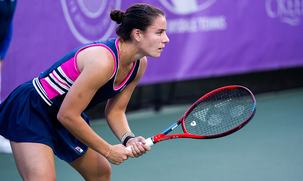 The Rise of Emma Navarro in Professional Tennis