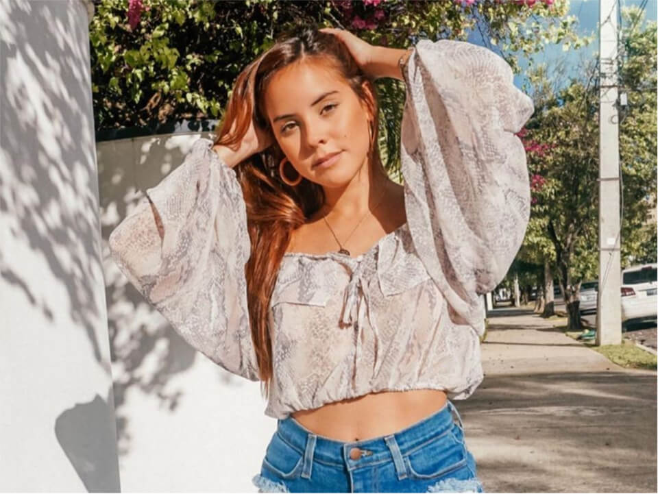 Gabriela Berlingeri: An Emerging Force in the Fashion World