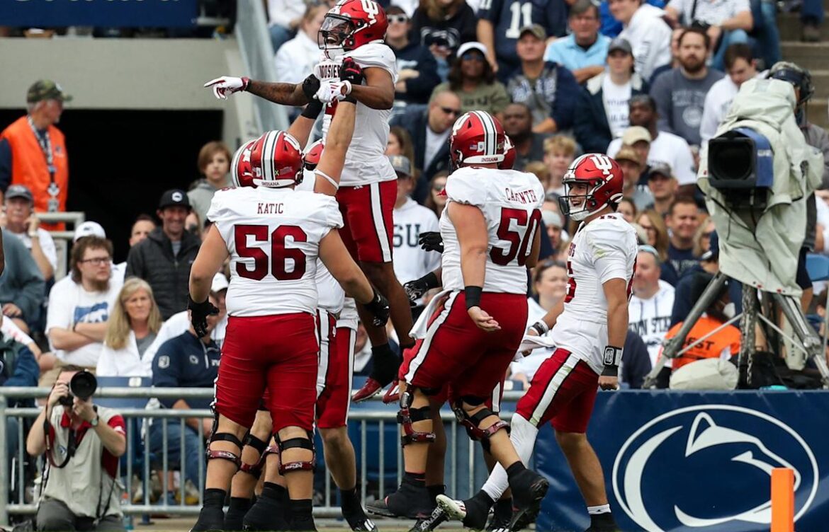 Indiana vs Wisconsin: A Clash of College Football Titans