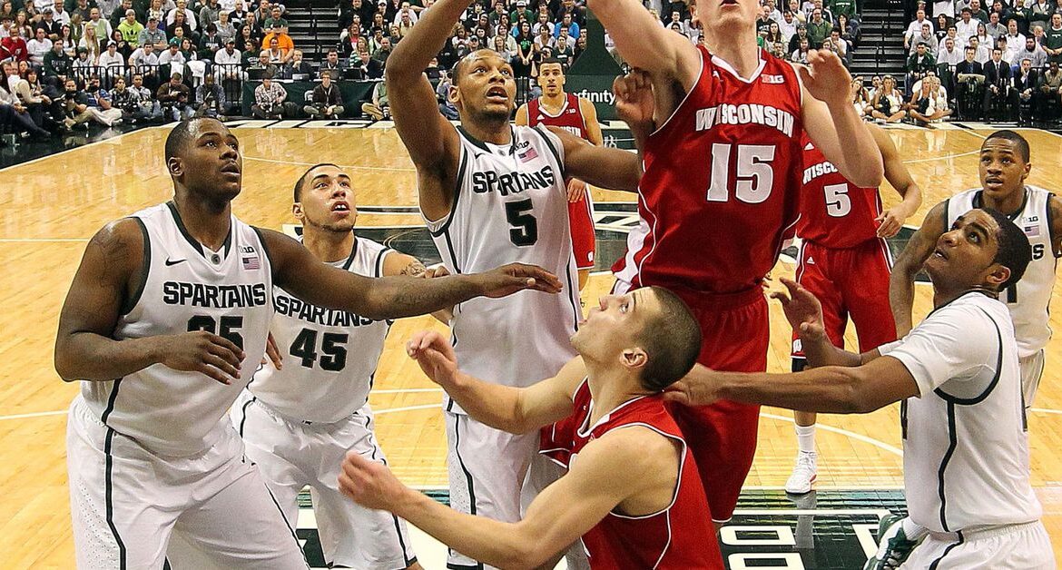 MI State vs Wisconsin: The Battle for College Football Supremacy
