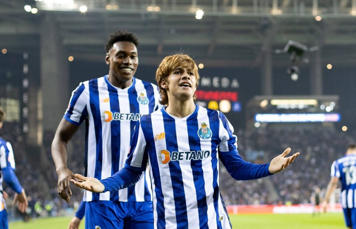 Nacional vs Porto: A Look at Their Fierce Rivalry