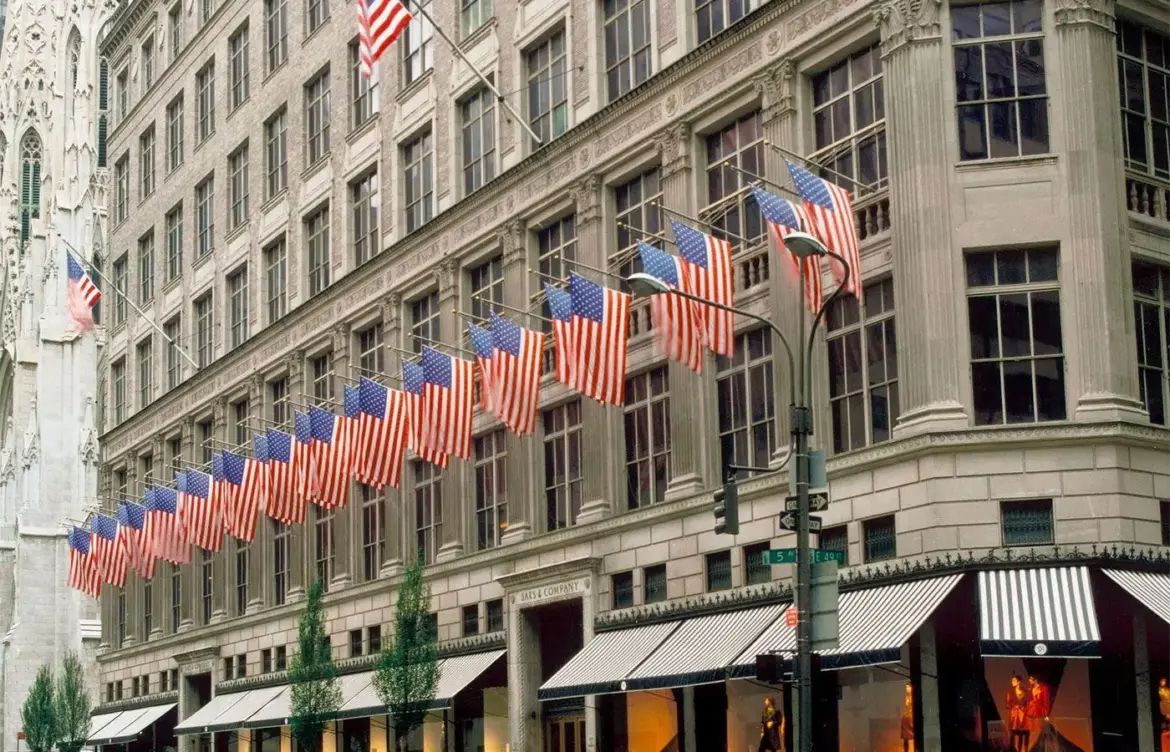 The Legacy of Saks Fifth Avenue in Luxury Retail