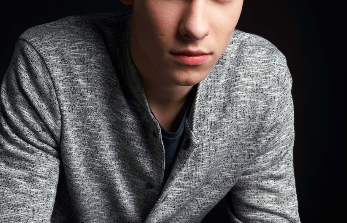All About Shawn Mendes: Music, Tours, and Latest News