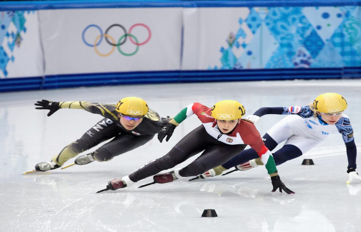 The Exciting Sport of Short Track Speed Skating