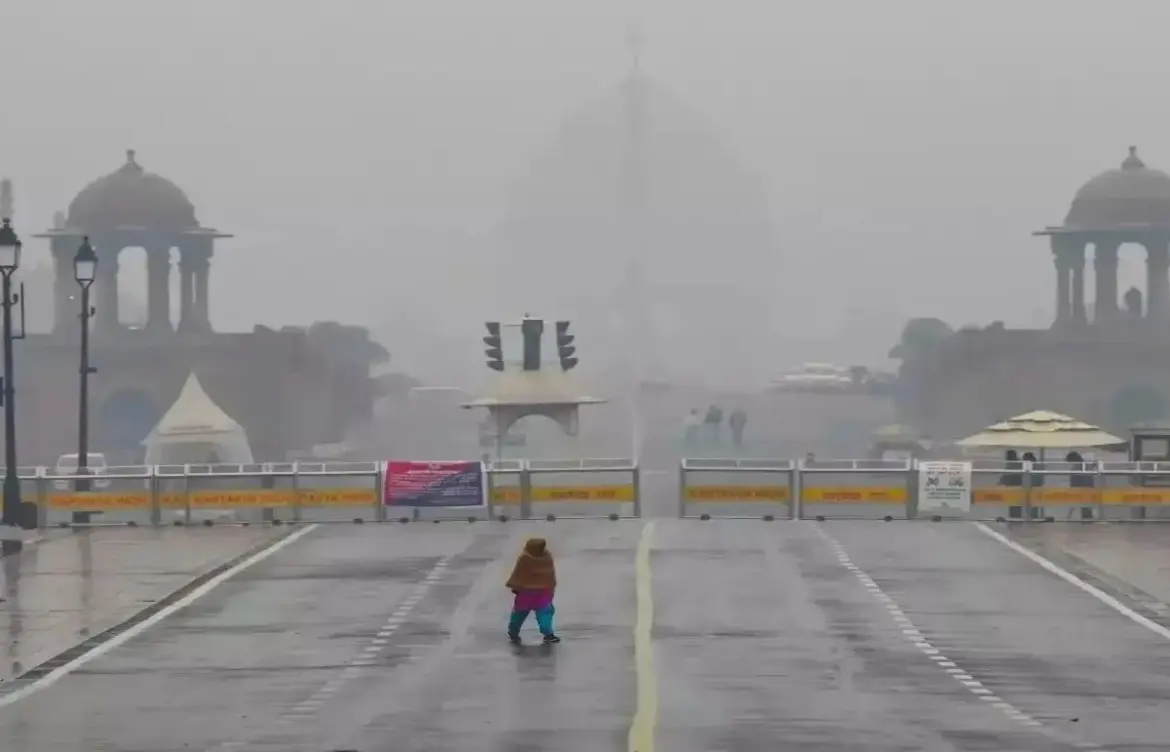 Delhi Weather: Rain and Cooler Temperatures Expected