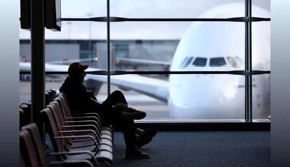 Indigo flight returns delhi: IndiGo Flight Returns to Delhi After Airspace Complications