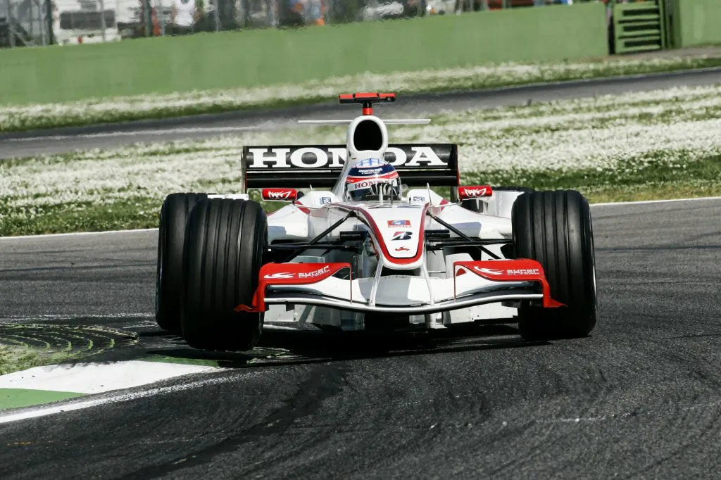 Japanese F1 Race: Kimi Antonelli Triumphs at Suzuka