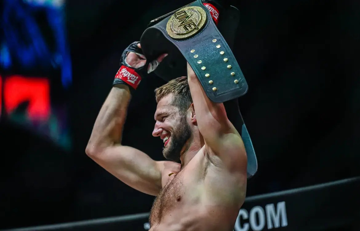 Reinier de Ridder Falls to Caio Borralho at UFC 326