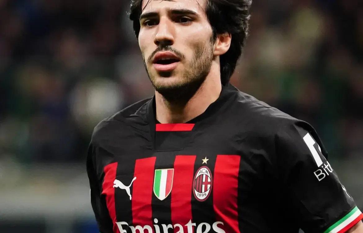 Sandro tonali: Juventus Eyeing a Move for Newcastle Star