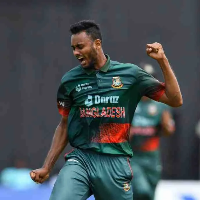 Shoriful Islam Makes His PSL Debut in Lahore