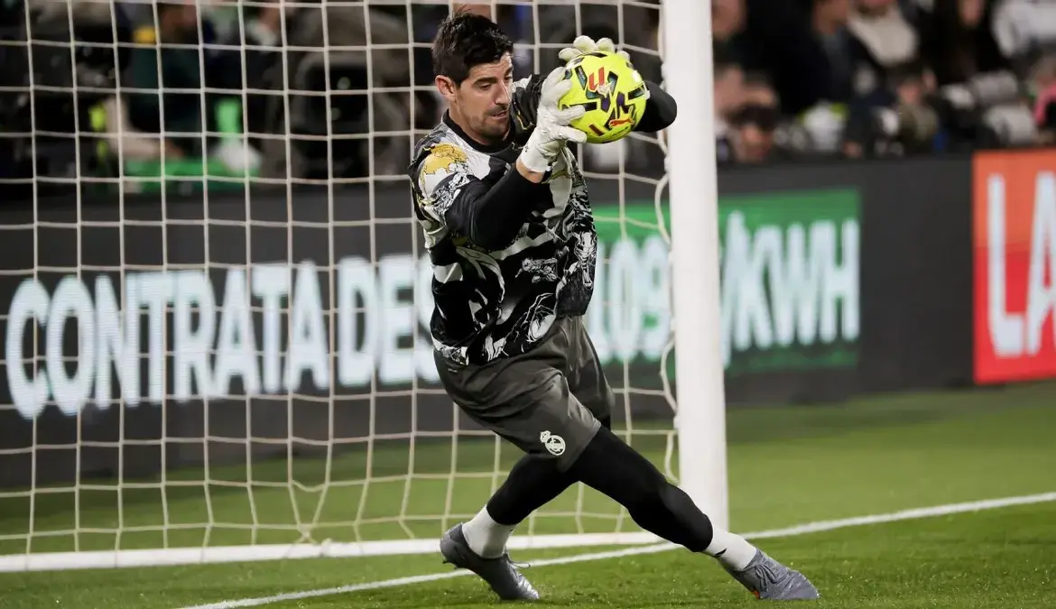Thibaut Courtois Reaches Out to Antonín Kinsky After Champions League Performance
