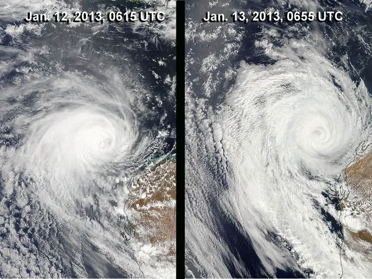 Tropical Cyclone Narelle Red Sky in Western Australia
