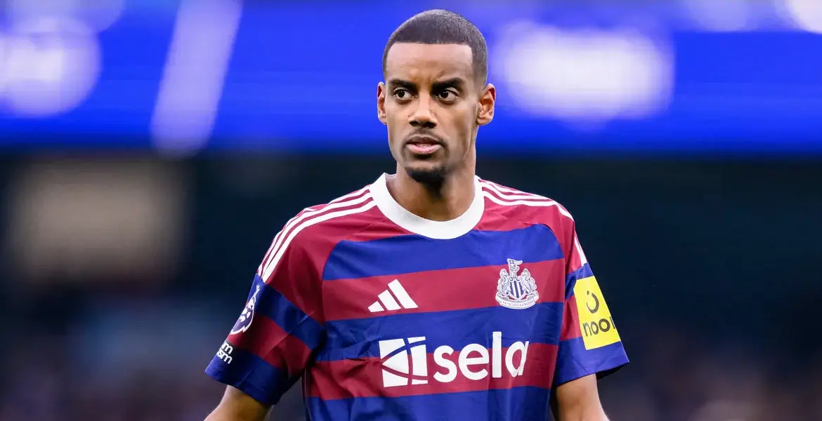 Alexander isak: Paris:  Returns to Liverpool Squad for Champions League Clash