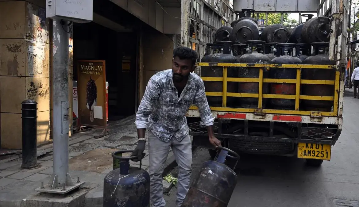 Commercial cylinder price hits all-time high in Bengaluru