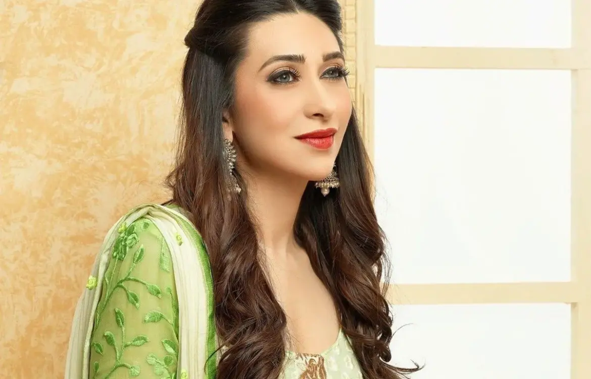 Karishma kapoor: Karisma Kapoor Returns to Indian Dance Reality Show