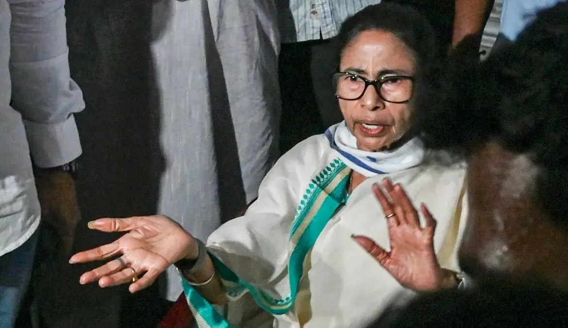 Mamata Banerjee’s Urgent Visit to the Strongroom
