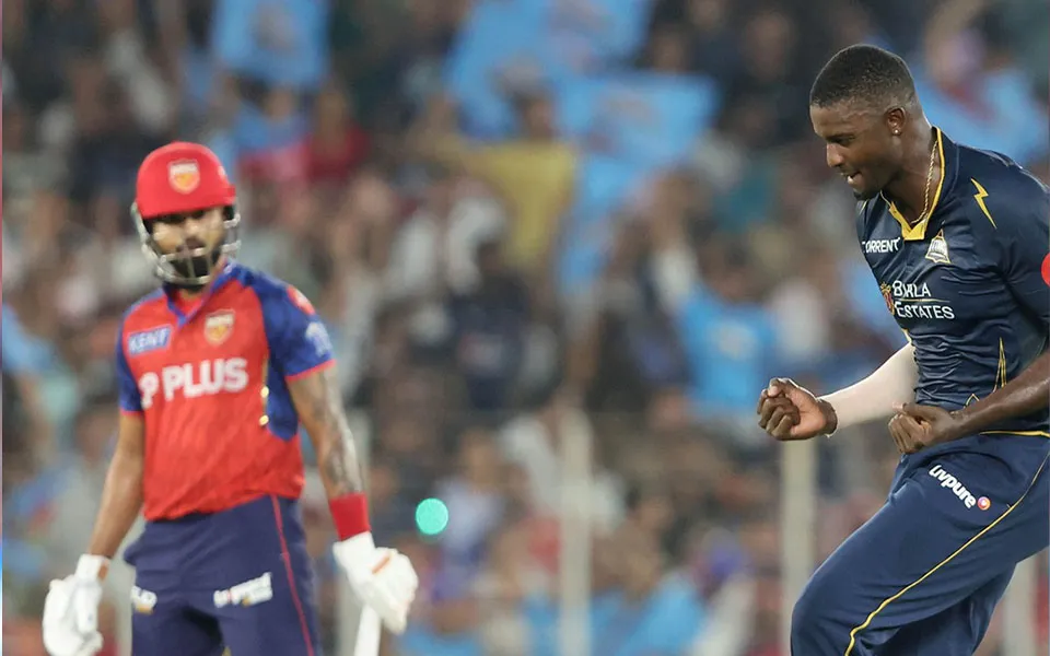 Pkbs vs gt: Gujarat Titans Triumph at Narendra Modi Stadium