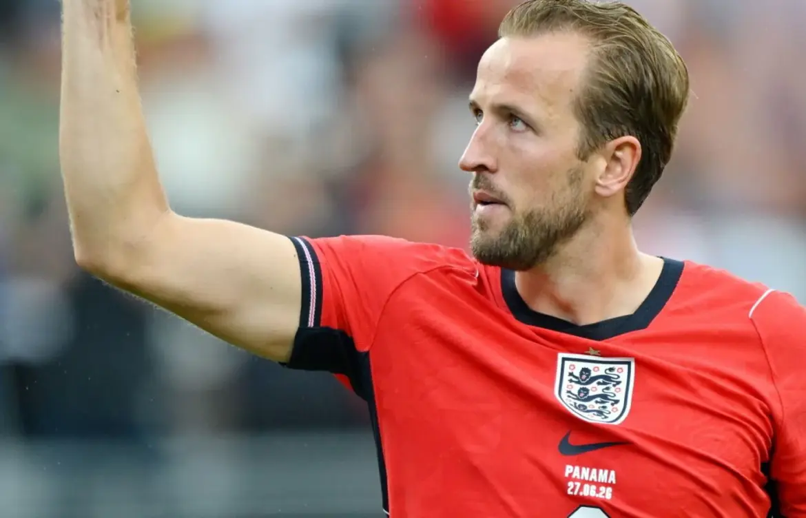 Barcelona interested in Harry Kane but Julian Alvarez remains top target