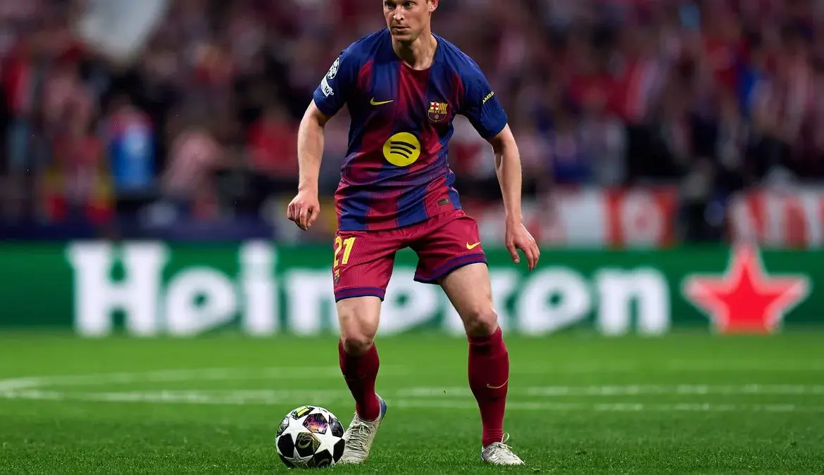 Manchester United’s midfield transfer pursuit continues amid competition